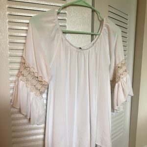 White lace sleeve top